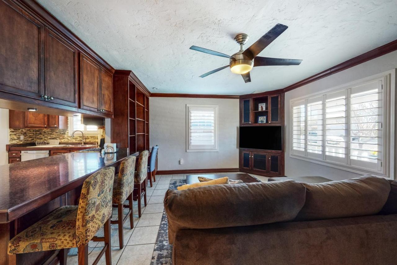 Living The Coronado Dream Holiday home